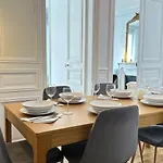 Suite 140M2 Vue Sur Tour Eiffel